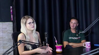 Desde nova gostava de tirar fotos sensuais, pensa em fazer procedimento estético, gravou com a Andressa Urach, e a gravação que gostou… My Hell Williams & Hyoran Carvalho